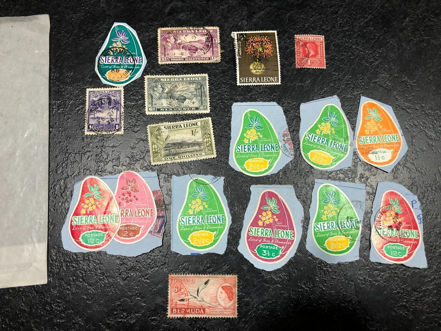 Collection Stamps From Bermuda/Grenada, Bahawalpur Silver Jubilee, Sierra Leone