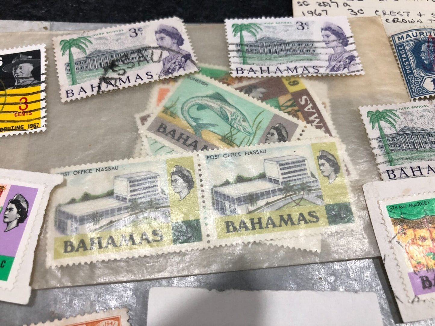 Collection Of Stamps From Bahamas (19) & Mauritius (3) Some Unused