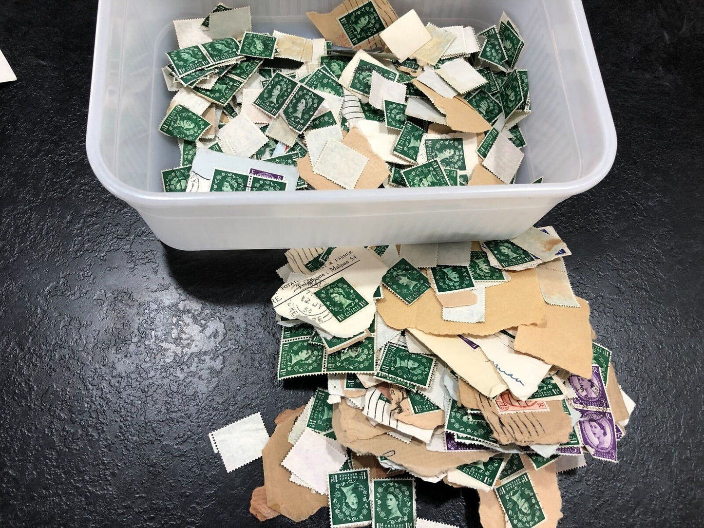 Large Joblot Of Over 100 Pre Decimalisation Stamps Queen Elizabeth