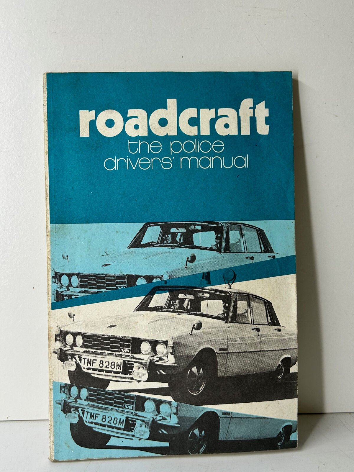 Roadcraft The Police Driver's Manual ( Her Majesty's Stationery Office, 1974)