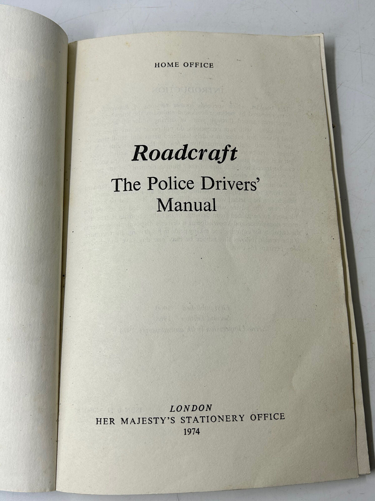 Roadcraft The Police Driver's Manual ( Her Majesty's Stationery Office, 1974)