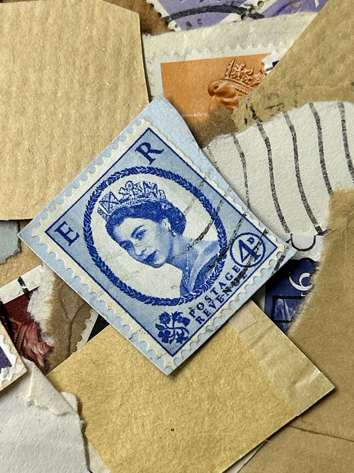 Mixed Bag/Job Lot of Collectible Vintage/Retro British and World Stamps