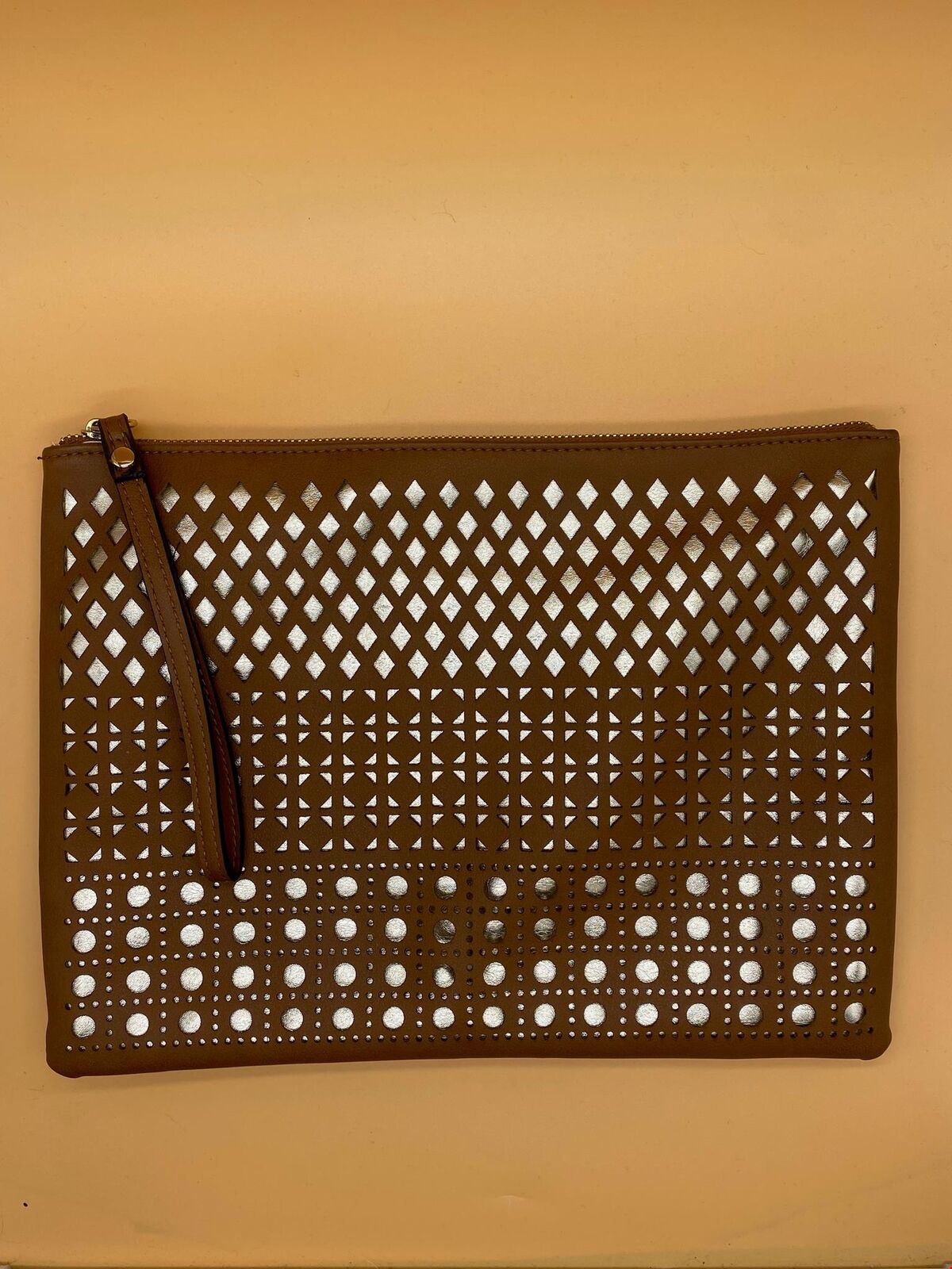 New Look Women's Brown Faux Leather Clutch Bag with Gold Cut Out Detail & Strap