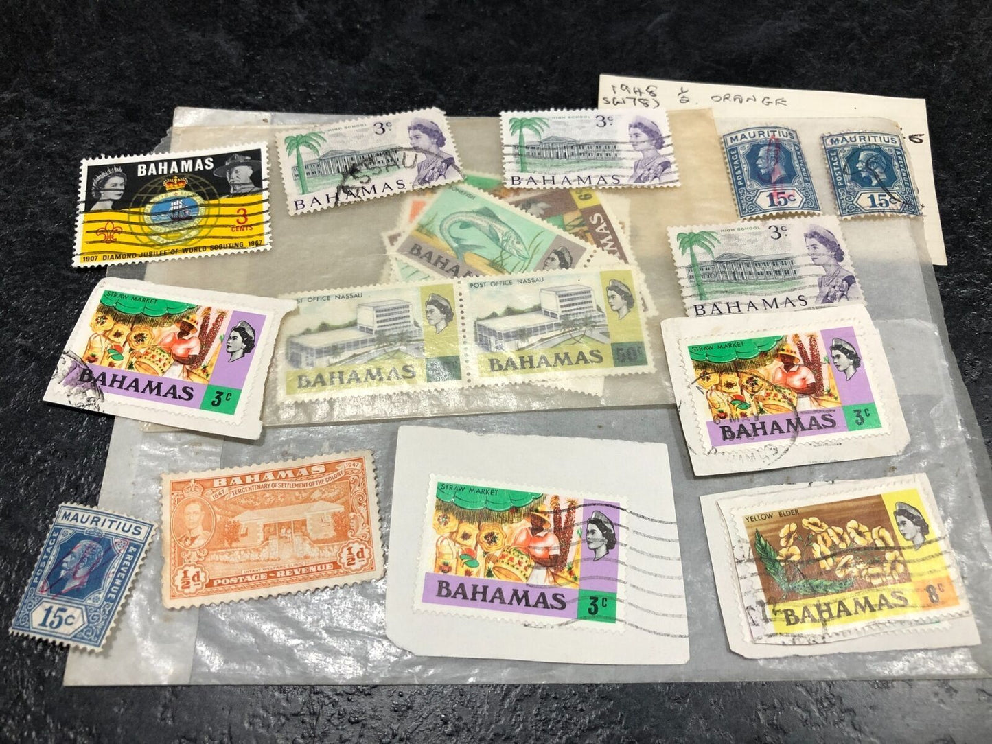 Collection Of Stamps From Bahamas (19) & Mauritius (3) Some Unused