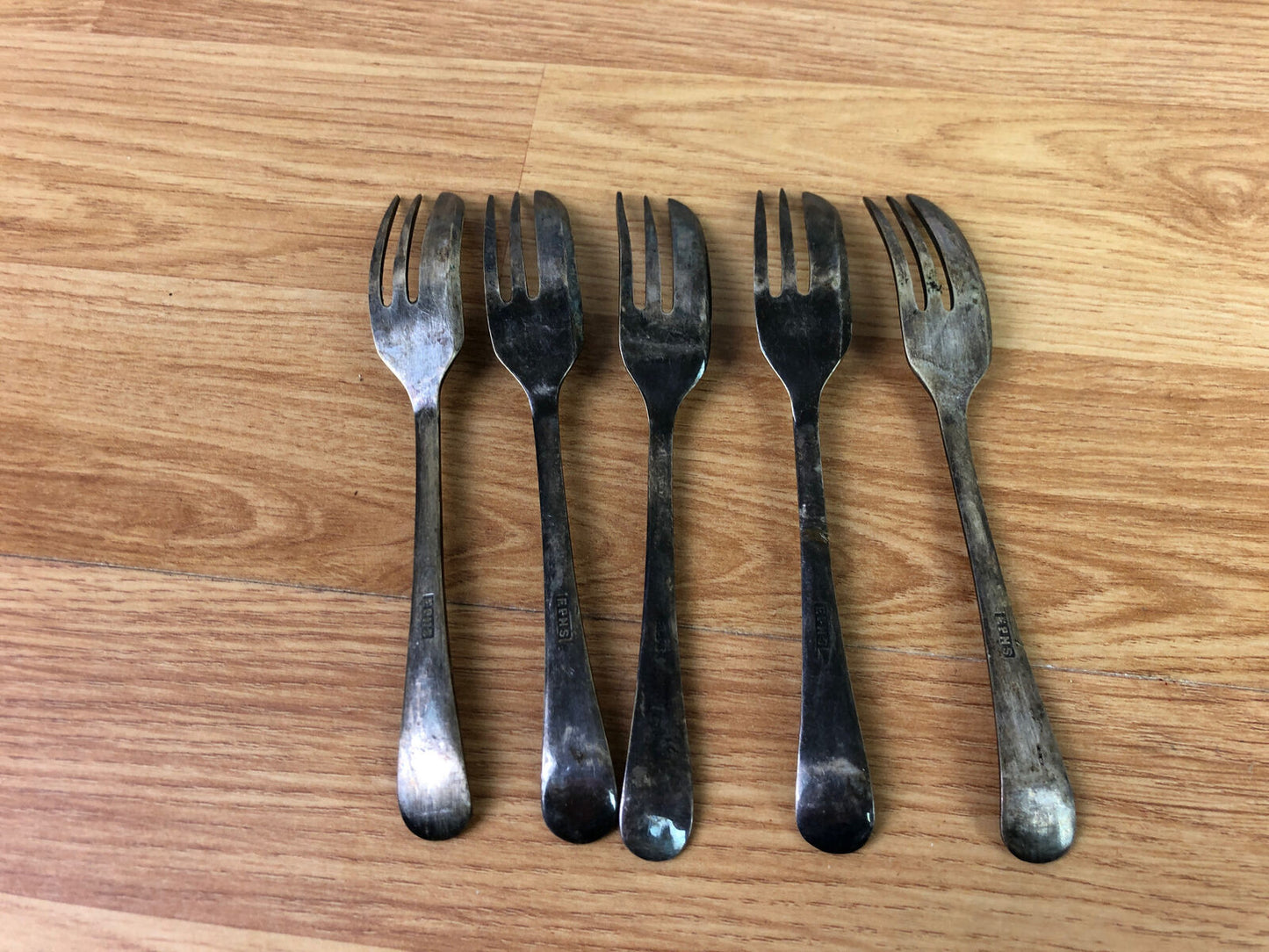 Set Of 5 x EPNS Silver Plated Cake Forks