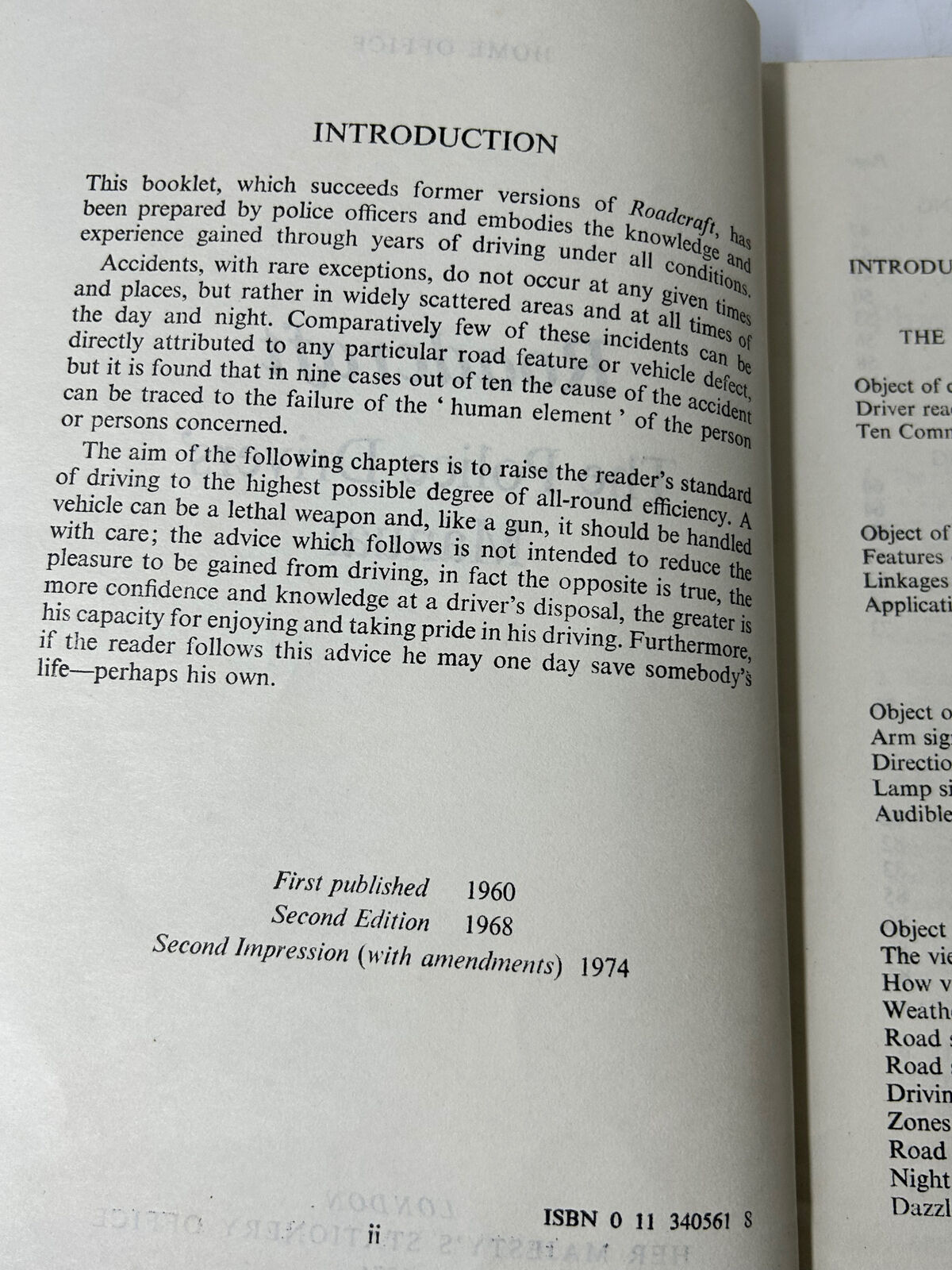 Roadcraft The Police Driver's Manual ( Her Majesty's Stationery Office, 1974)
